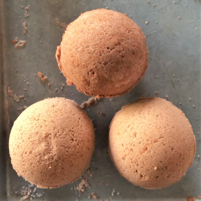 Bath Bombs with Red Clay