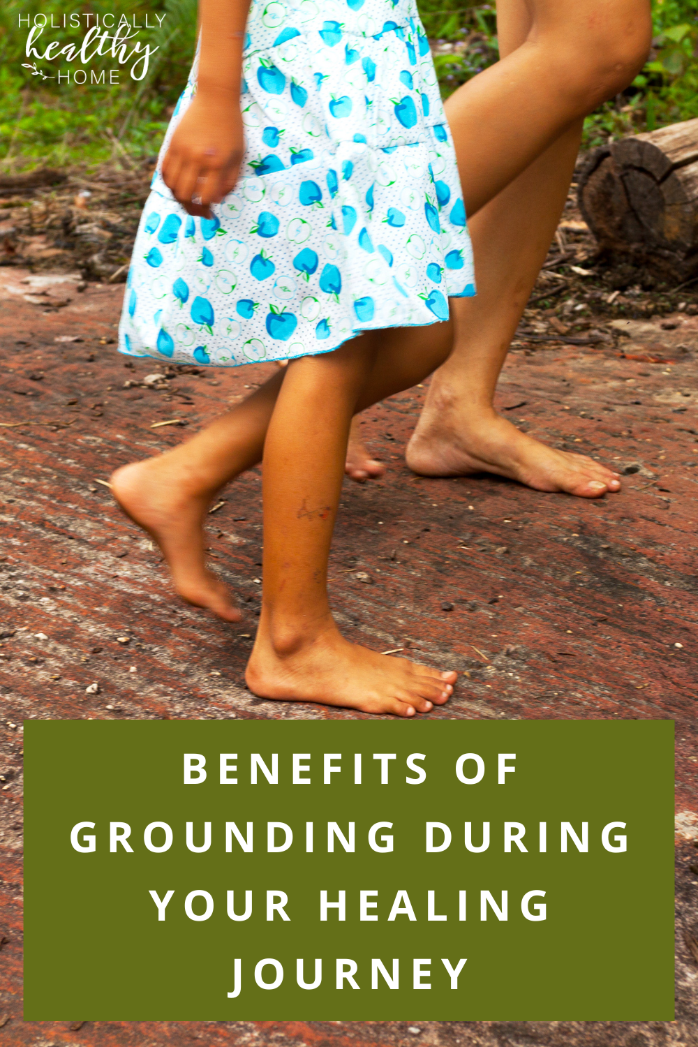 There are many health benefits of grounding (or earthing) to reduce inflammation and stress and improve sleep. #grounding #earthing #earthingbenefits #groundingbenefits