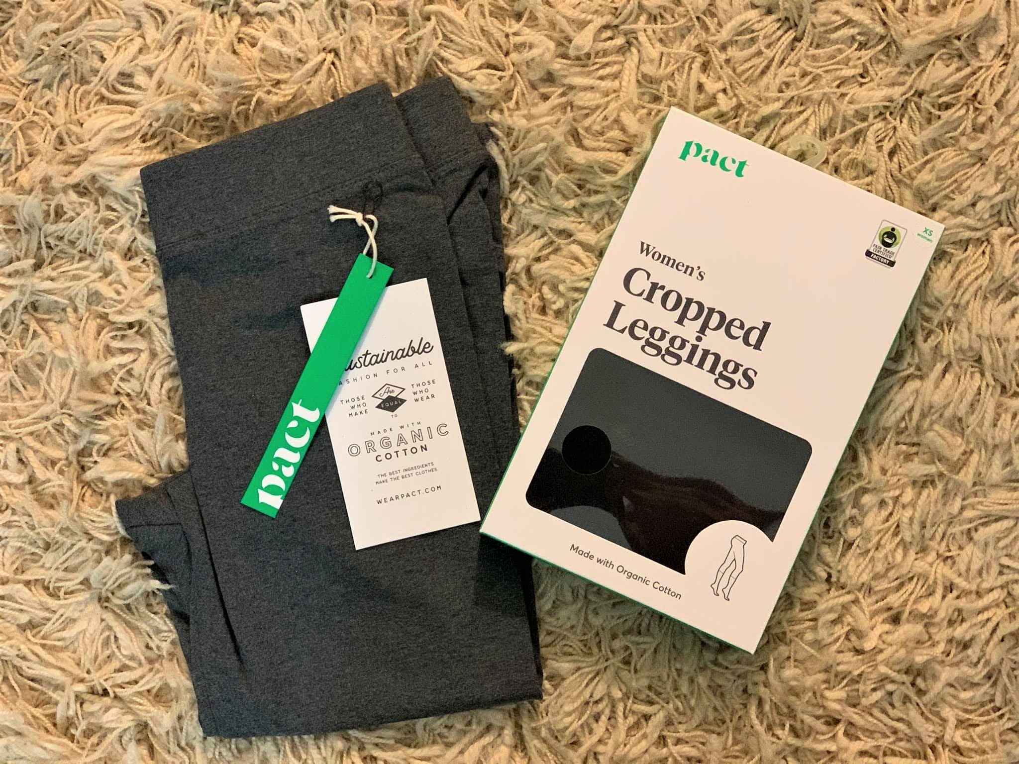 PACT leggings are some of my favorite yoga and lounge wear! #sustainablefashion #ethicalfashion #GOTScertified