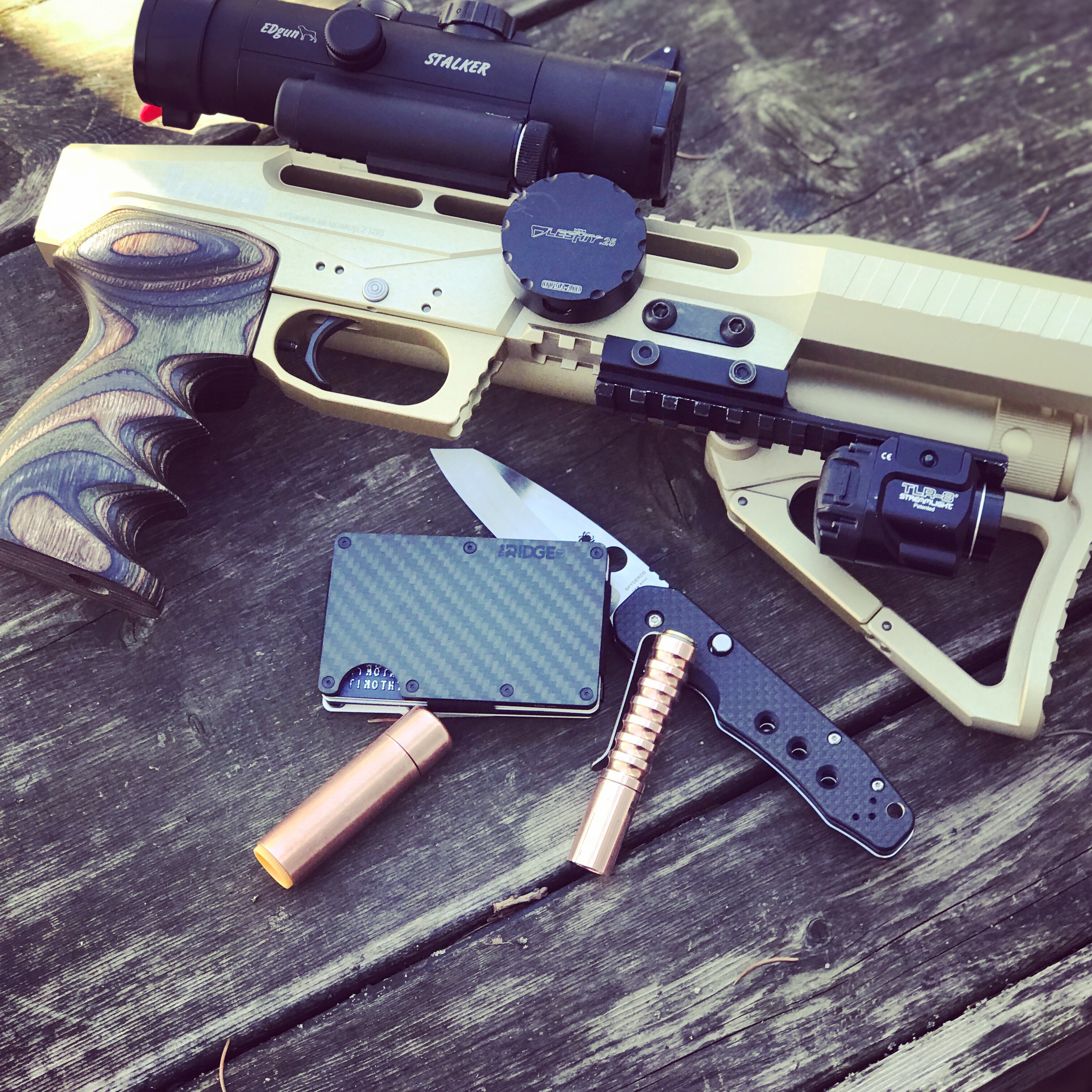 EDgun Leshiy, Ridge wallet, Prometheus Beta QRv2, Spyderco Smock, Streamlight TLR-8, HUMA Air Pellet Dispenser, EDgun Dedal Stalker Scope