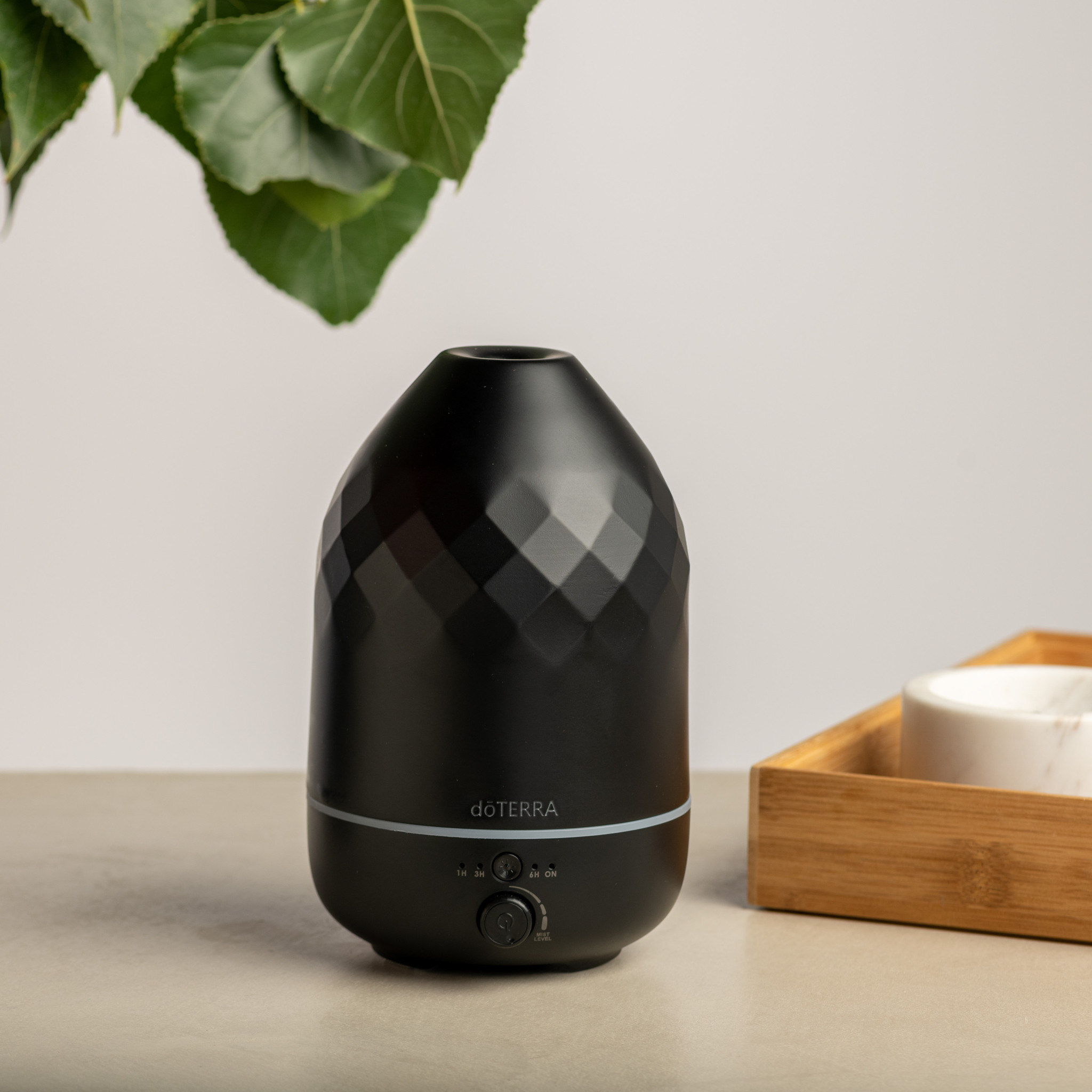 doTERRA Onyx or Marble Diffuser with Breathe and Serenity 5 ml Oils