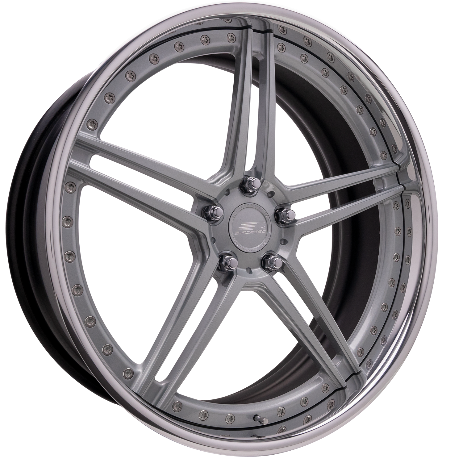 600