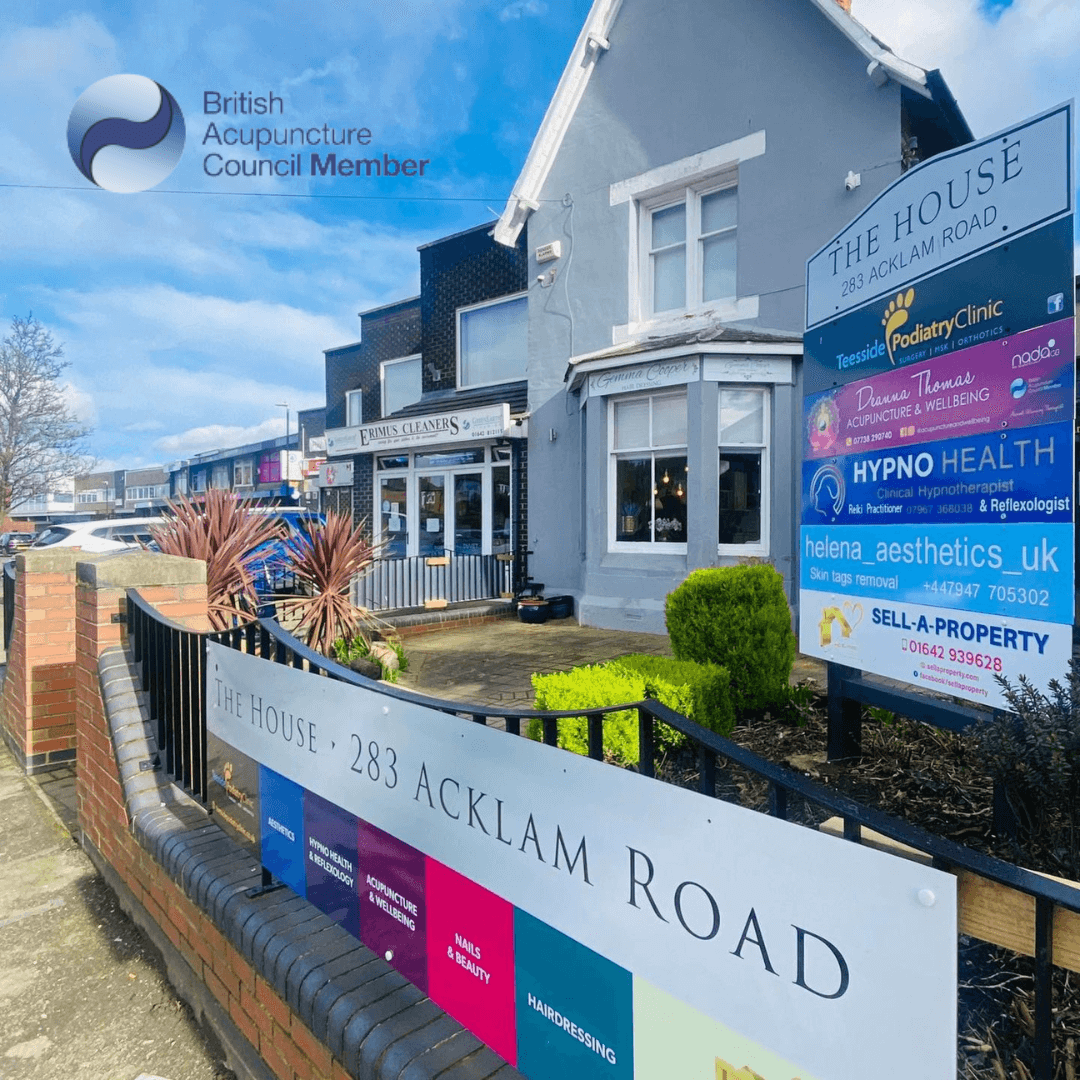 Deanna Thomas providing safe acupuncture for pregnancy nausea in Middlesbrough.